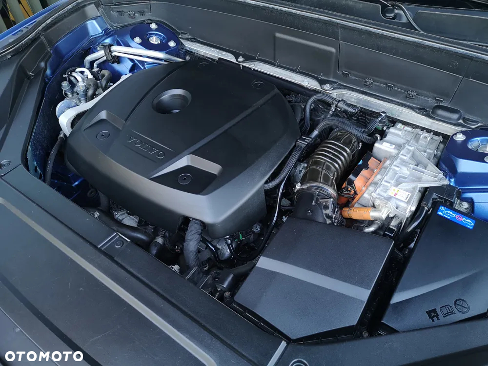 Volvo XC 90 B6 B AWD R-Design 7os - 34