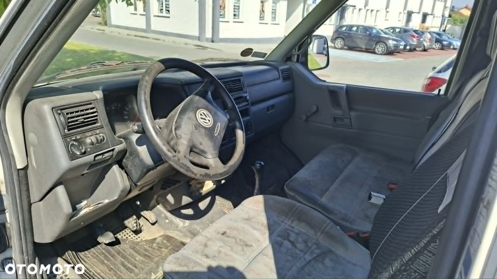 Volkswagen Transporter - 3
