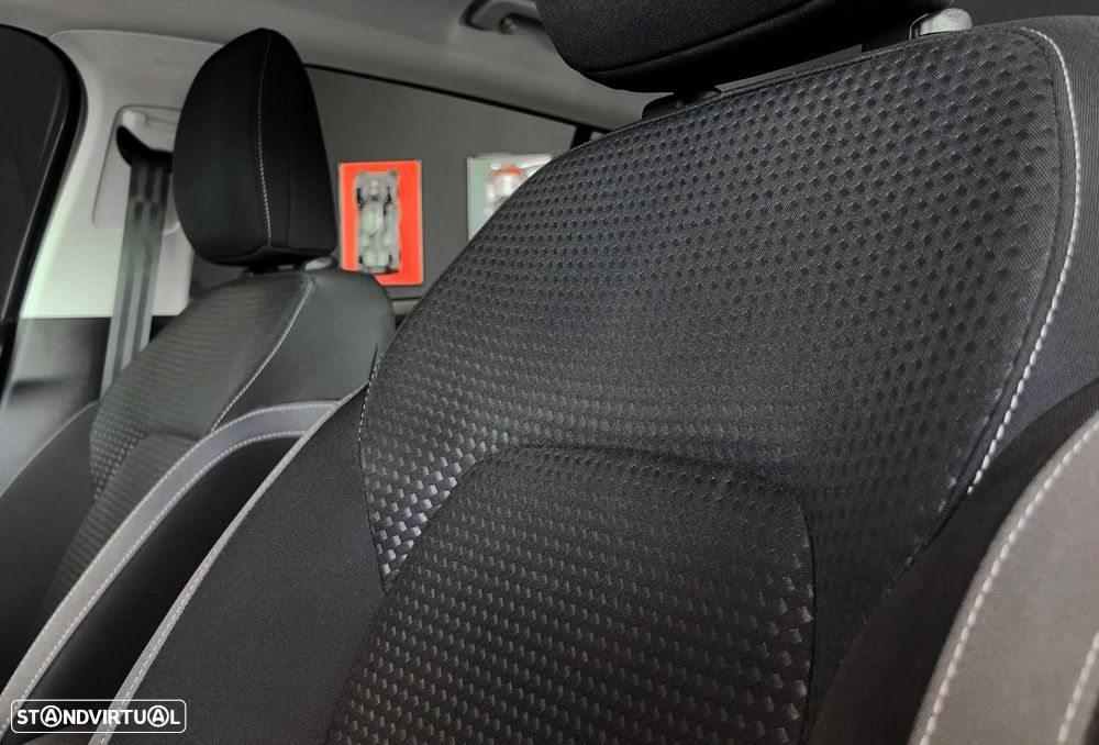 Ford Focus SW - 33