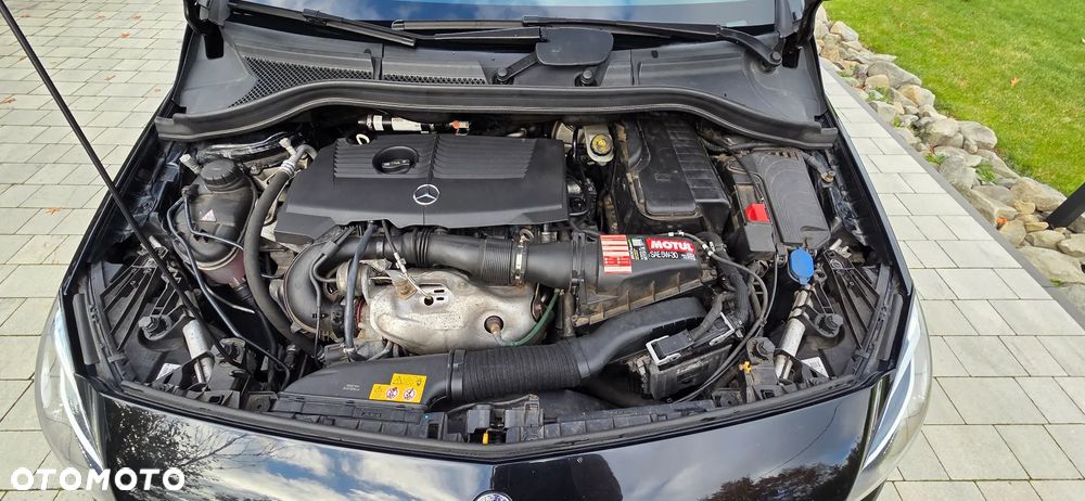 Mercedes-Benz B-Class 2016 photo 3
