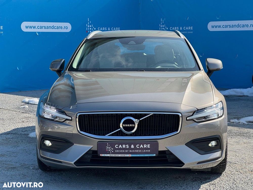 Volvo V60 B4 MHEV AT8 FWD Momentum Pro - 12