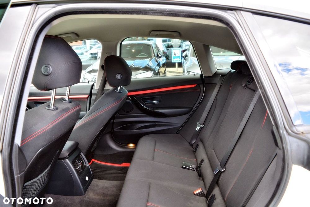 BMW 3GT 318d Modern Line - 23