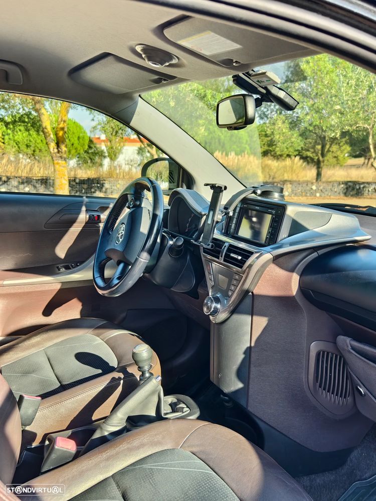 Toyota iQ 1.0 - 11