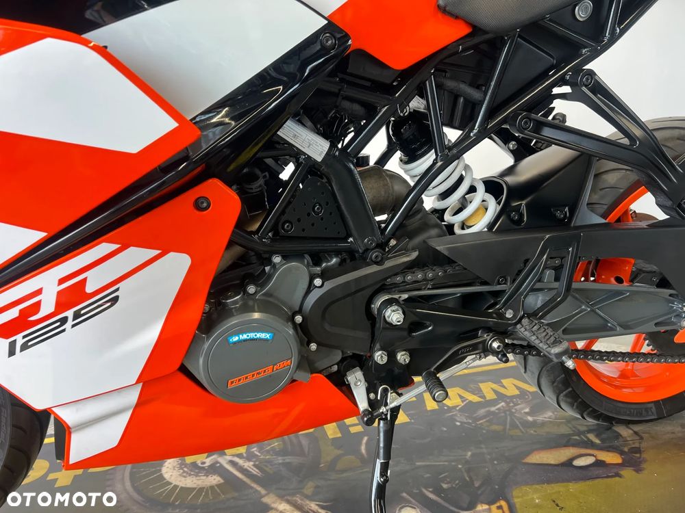 KTM RC 125 - 12