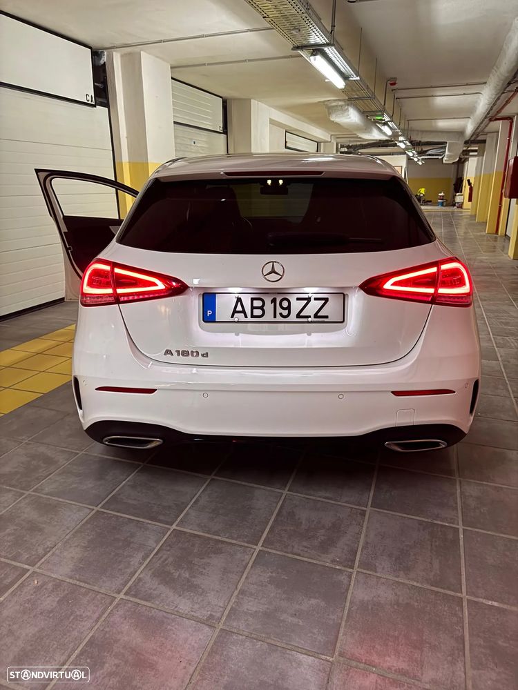Mercedes-Benz A 180 d AMG Line Aut. — fotografia 11