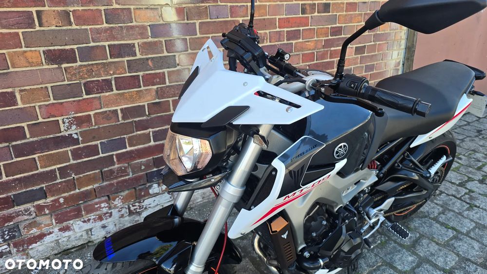Yamaha MT - 4