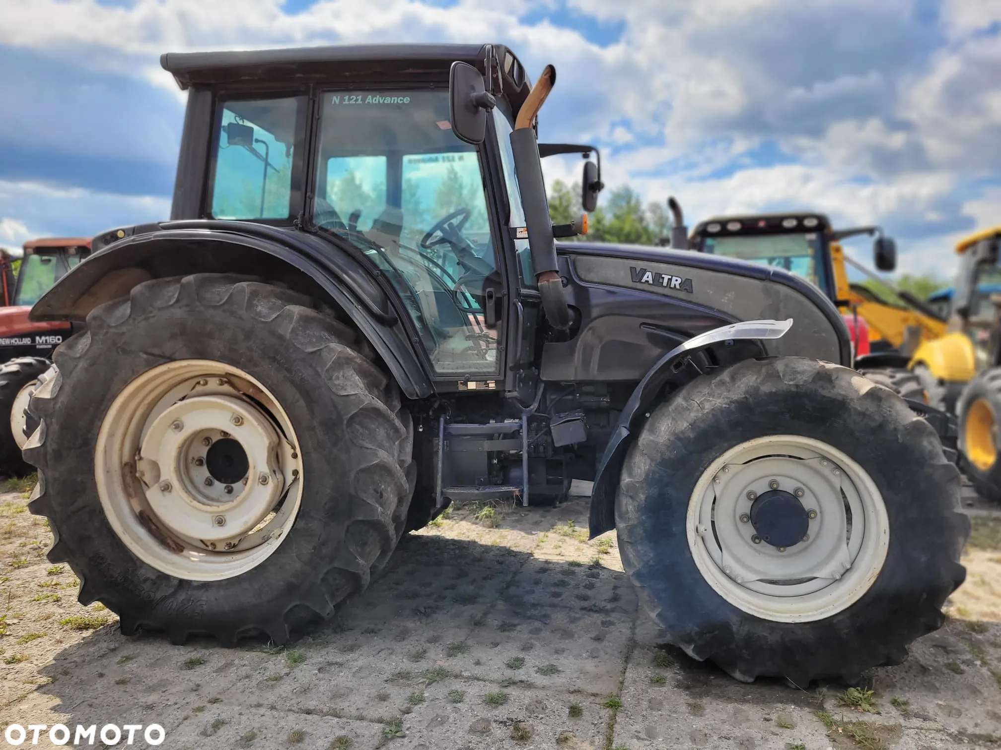 Valtra N121 - 8