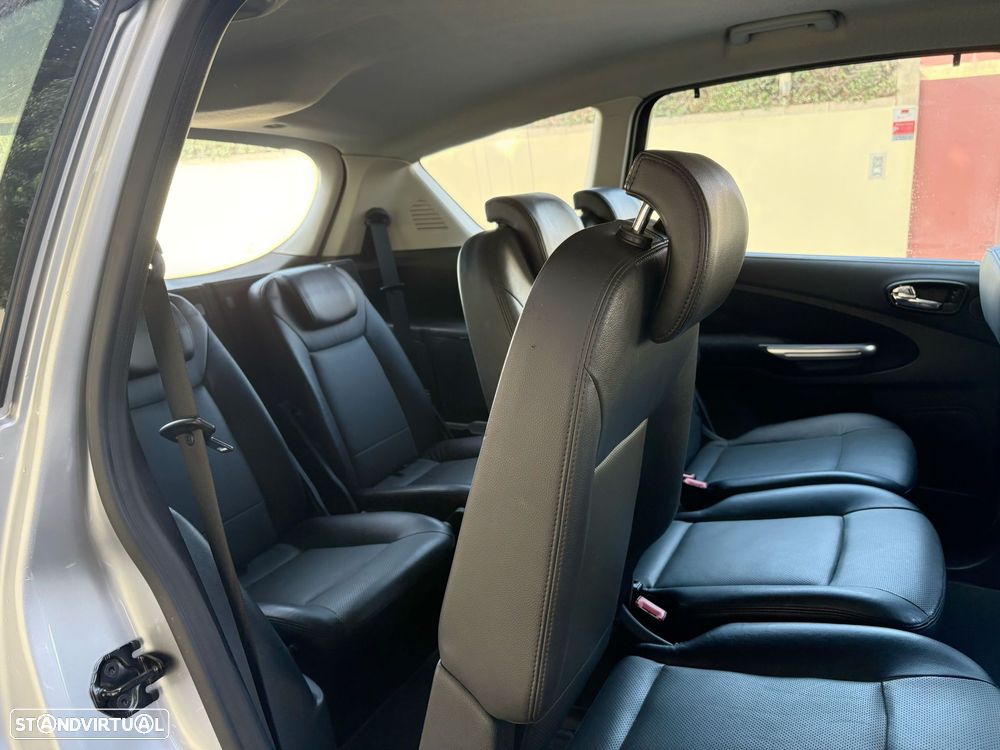 Ford S-Max 1.8 TDCi Titanium 7L - 8