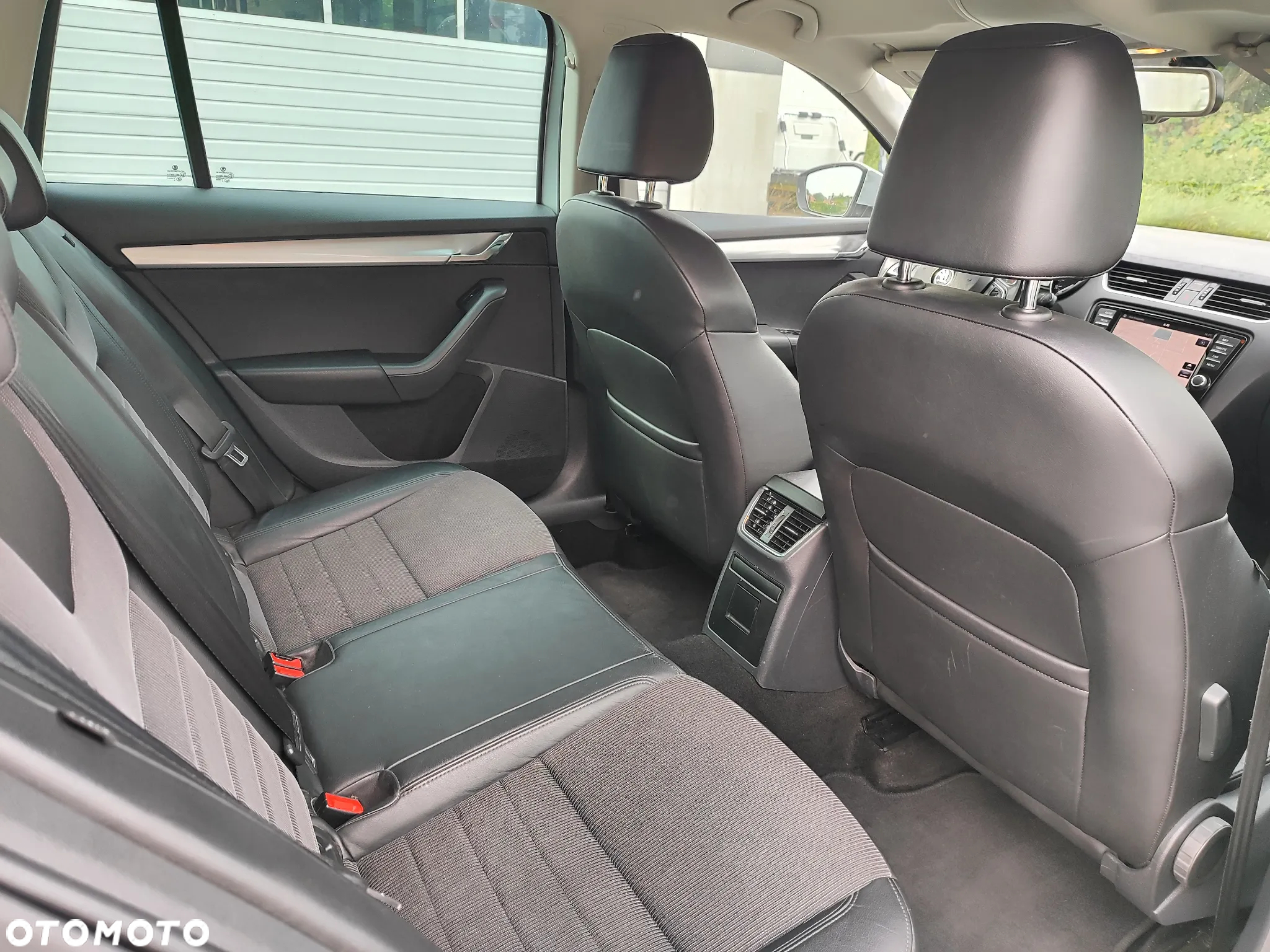 Skoda Octavia 2.0 TDI Ambition DSG - 13