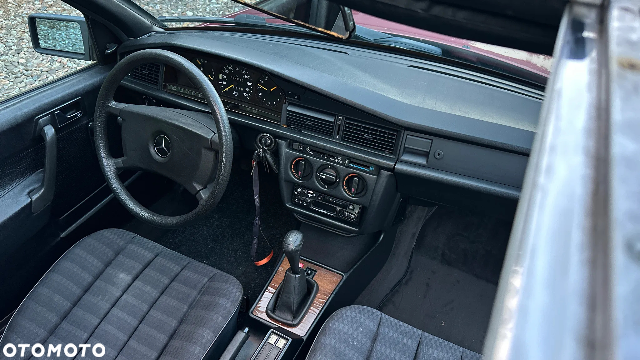 Mercedes-Benz W201 (190) - 25