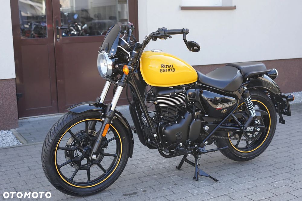 Royal Enfield Meteor - 22