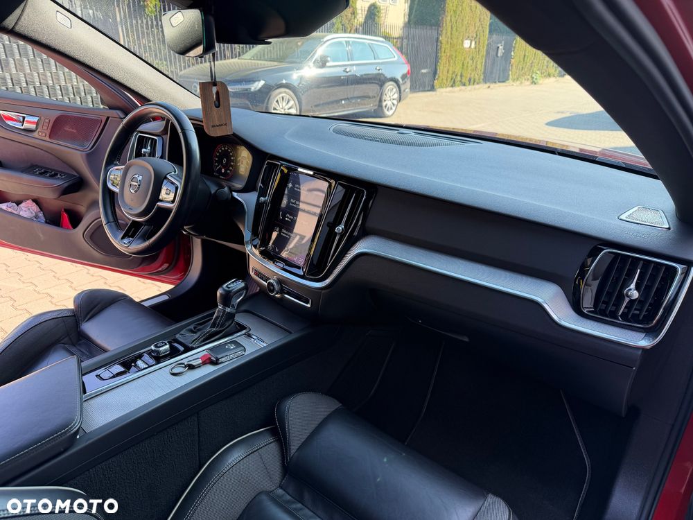 Volvo S60 T6 AWD Geartronic RDesign - 33