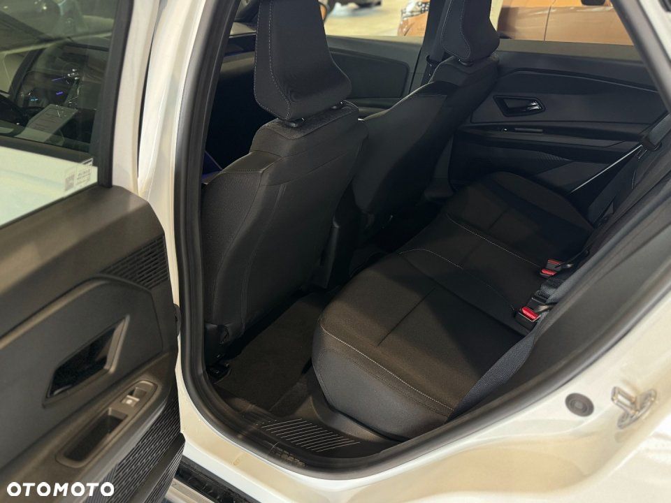 Nissan Micra - 8