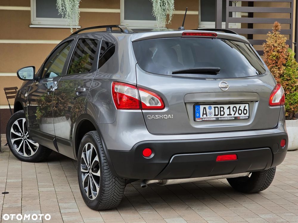 Nissan Qashqai 2.0 4x4 Tekna Premium - 26