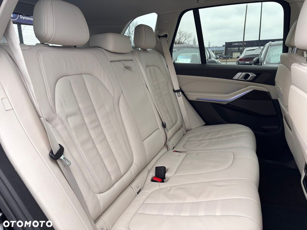 BMW X5 xDrive30d - 17