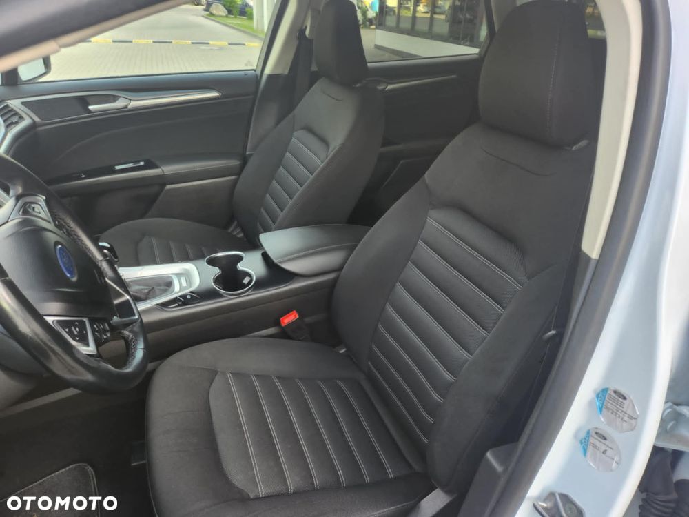 Ford Mondeo - 12