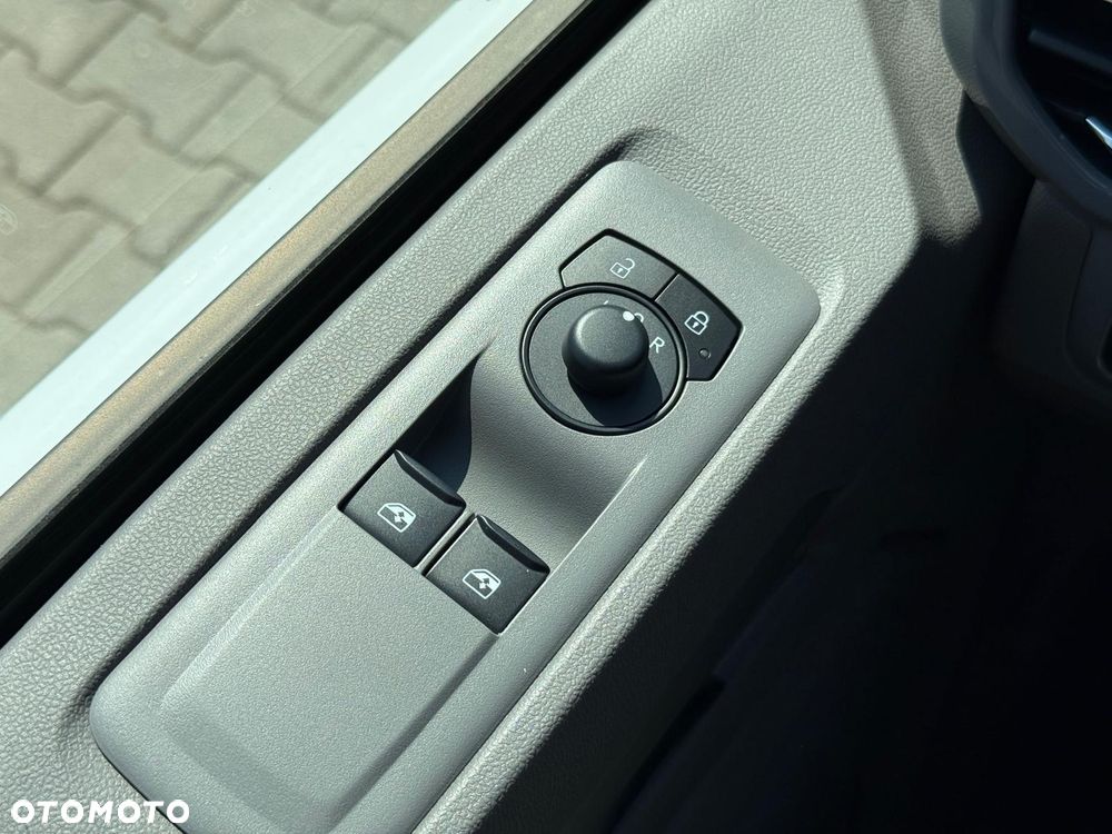 Volkswagen Transporter T7 - 23