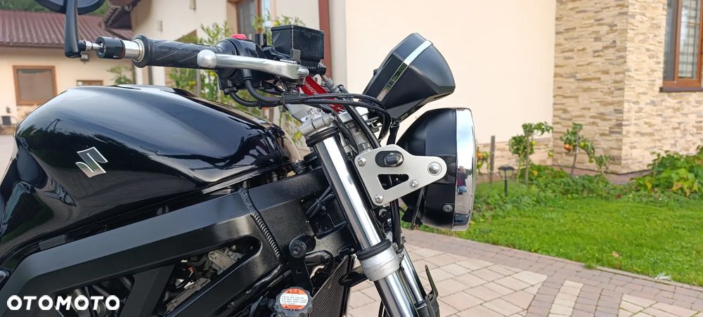 Suzuki SV - 30