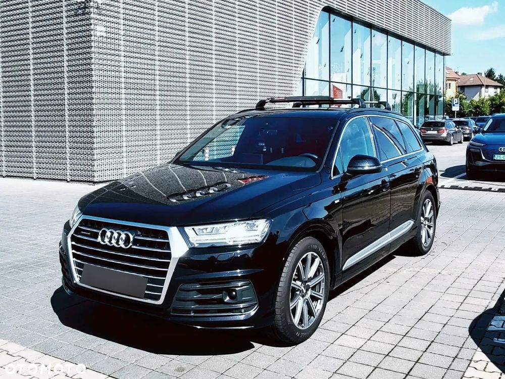 Audi Q7 - 1