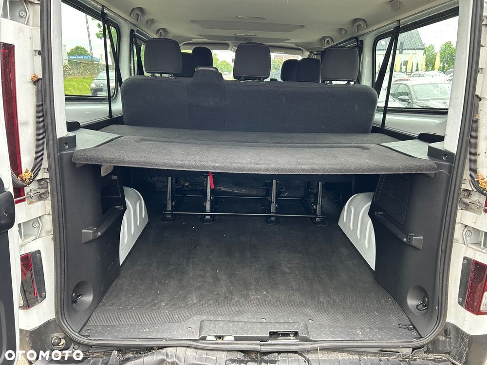 Renault Trafic - 19