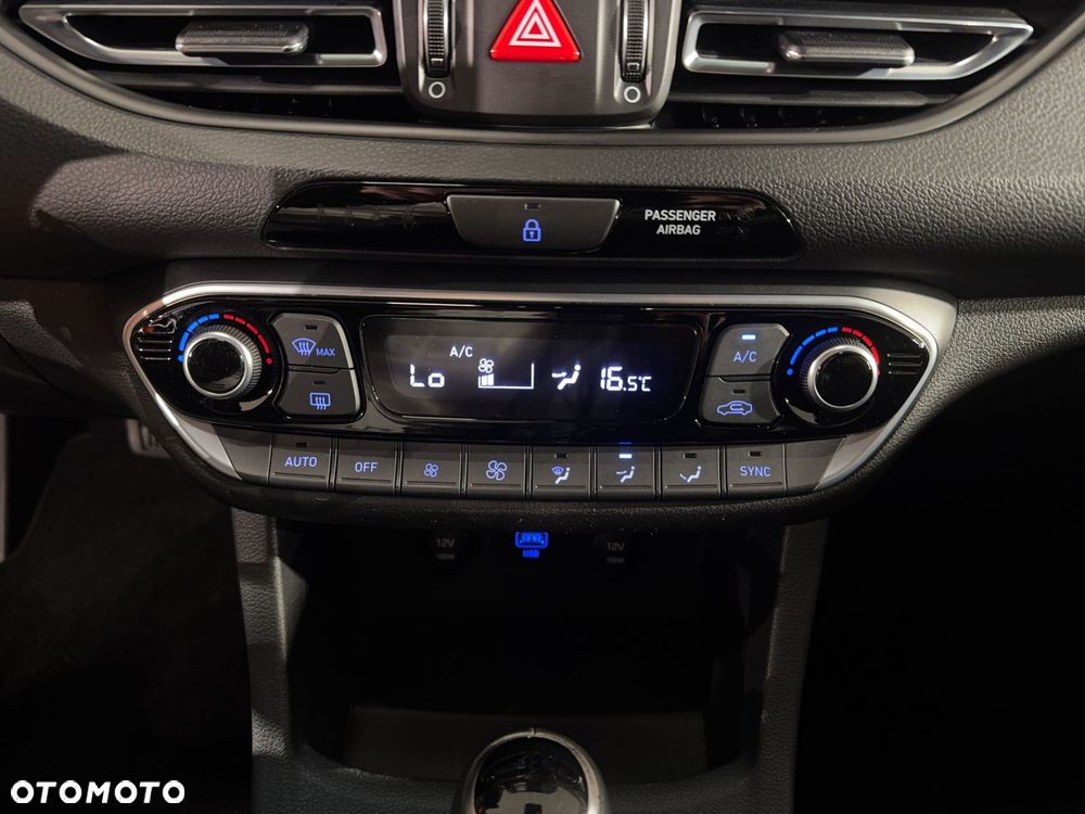 Hyundai i30 - 21