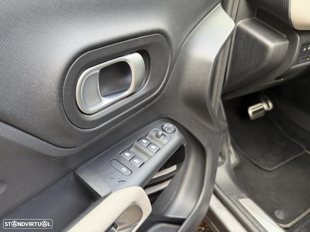 Citroën C5 Aircross 1.6 Hybrid Shine Pack e-EAT8 - 18