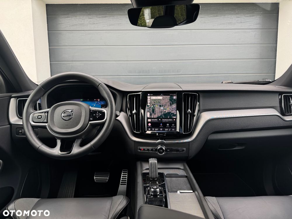 Volvo XC 60 B4 D AWD Plus Dark - 14