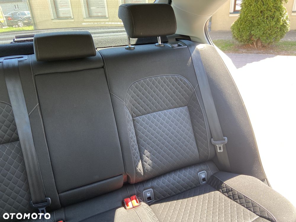 Skoda Superb 2.0 TDI Ambition - 25