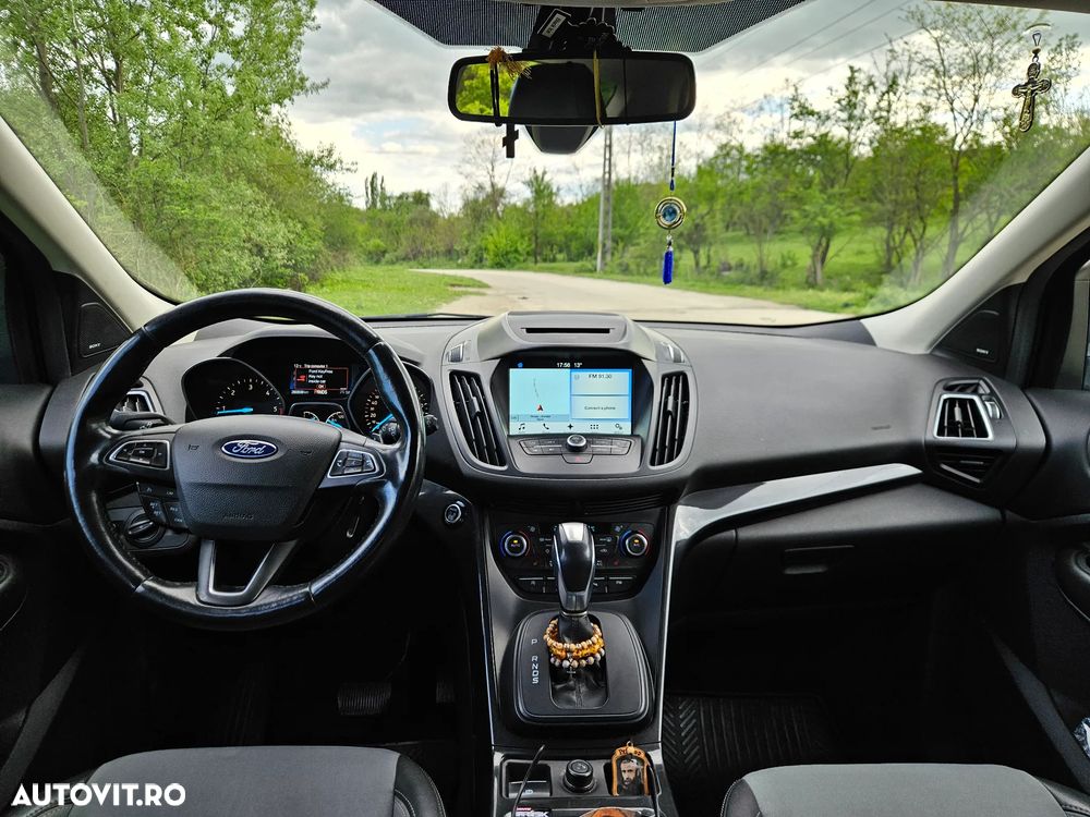 Ford Kuga 2.0 TDCi 4WD Powershift Titanium - 12