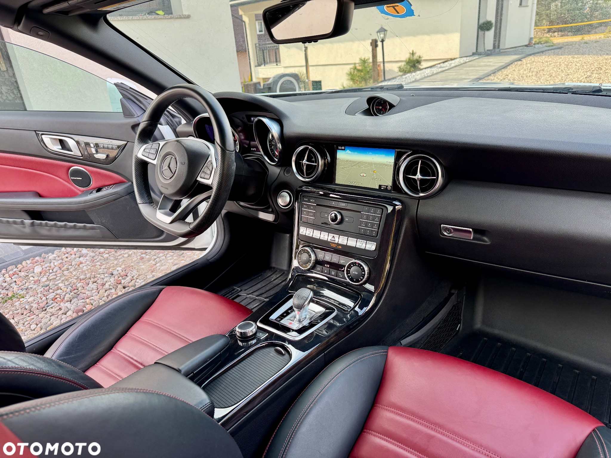 Mercedes-Benz SLC 300 9G-Tronic - 15