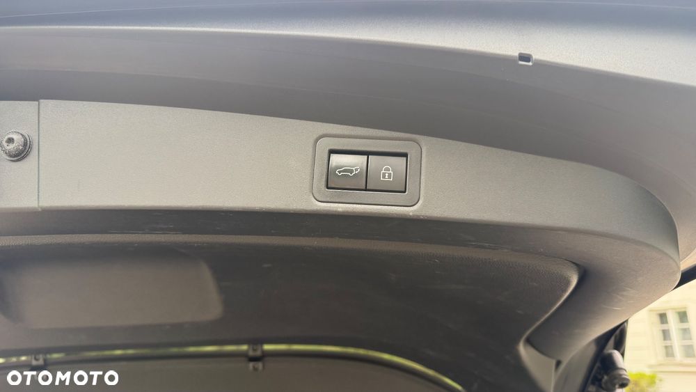Toyota Corolla 1.8 Hybrid GPF Executive - 22