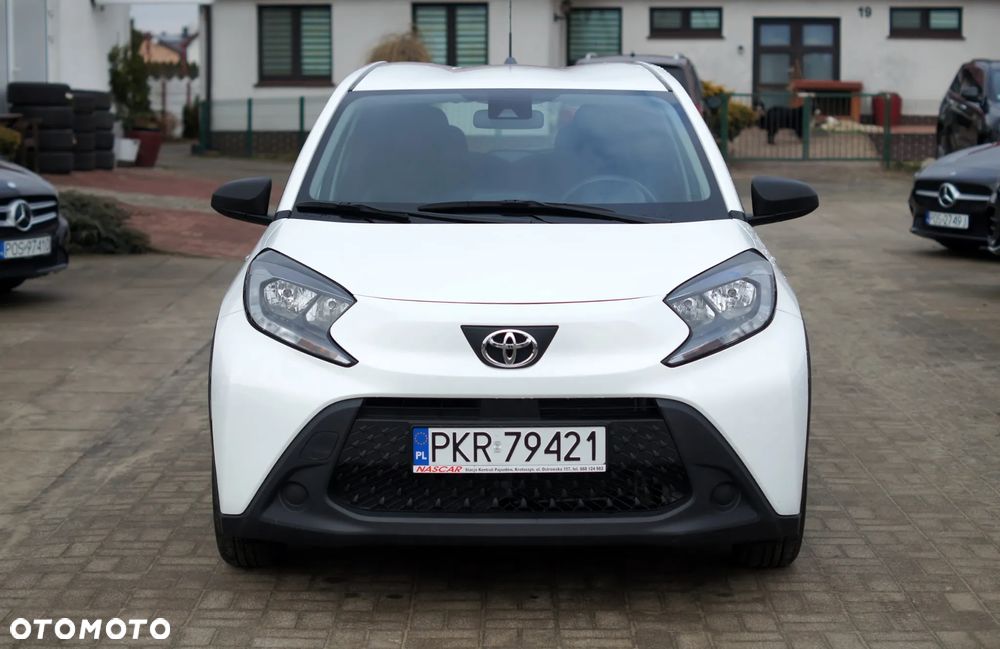 Toyota Aygo X Business Edition - 2