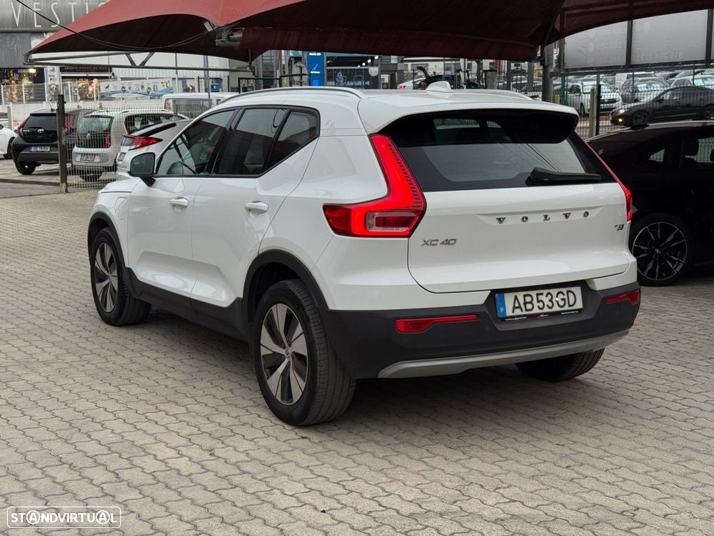 Volvo XC 40 1.5 T5 PHEV Momentum Plus - 4
