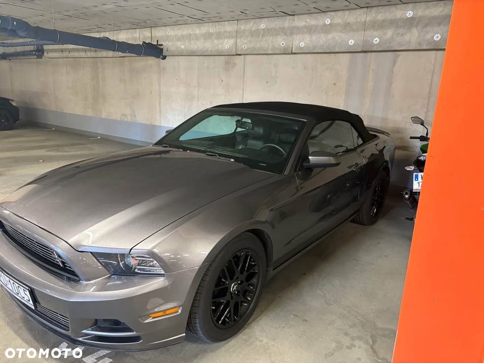 Ford Mustang 3.7 V6 Premium - 14