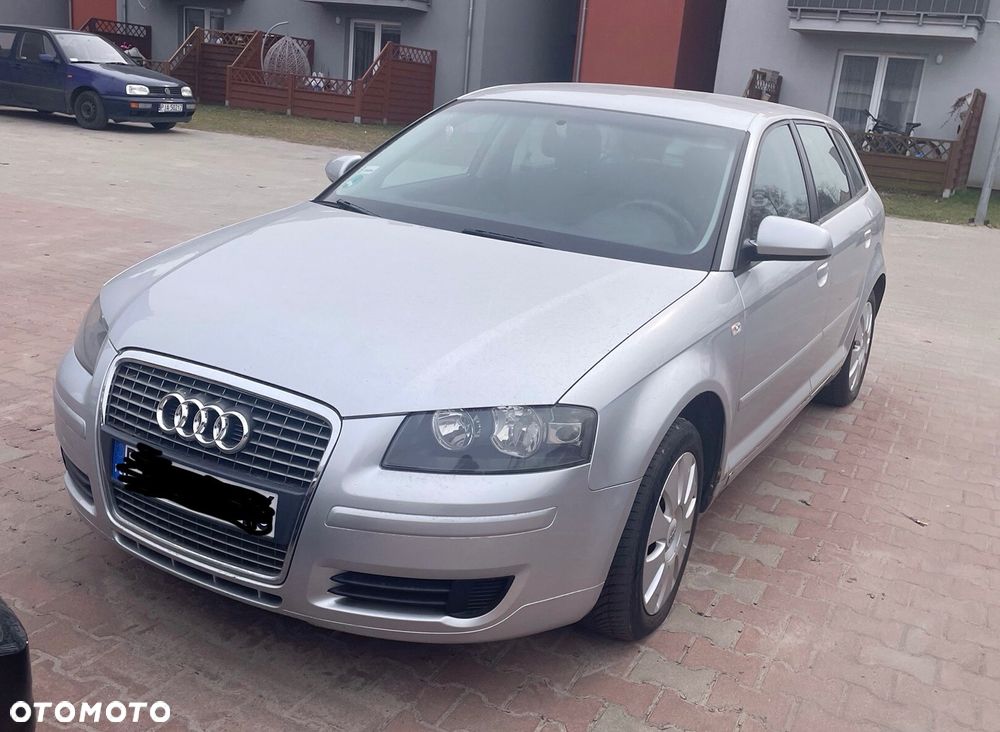 Audi A3 Sportback - 1
