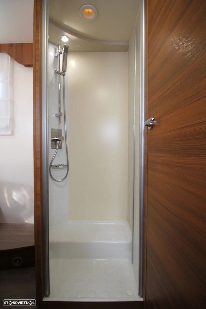 Elnagh Baron 579 *CAMA CENTRAL+BASCULANTE* - 12