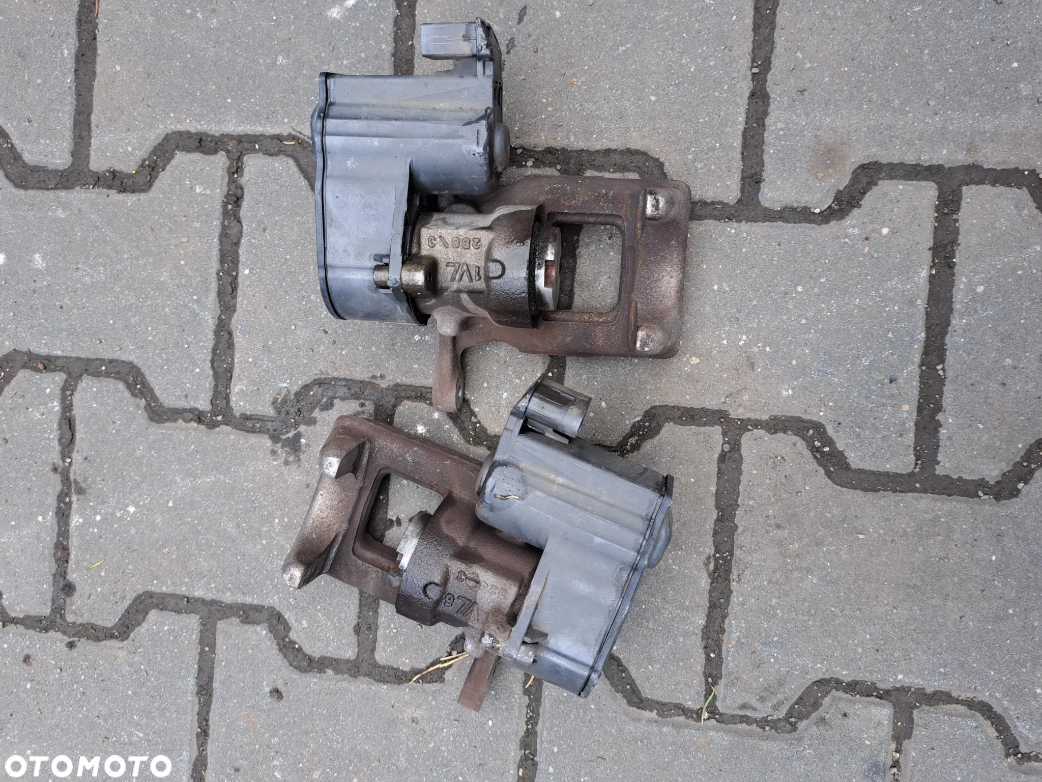 Peugeot 308 T9 Zacisk lewy tył prawy tył elektryczny Citroen C4 picasso II - 4