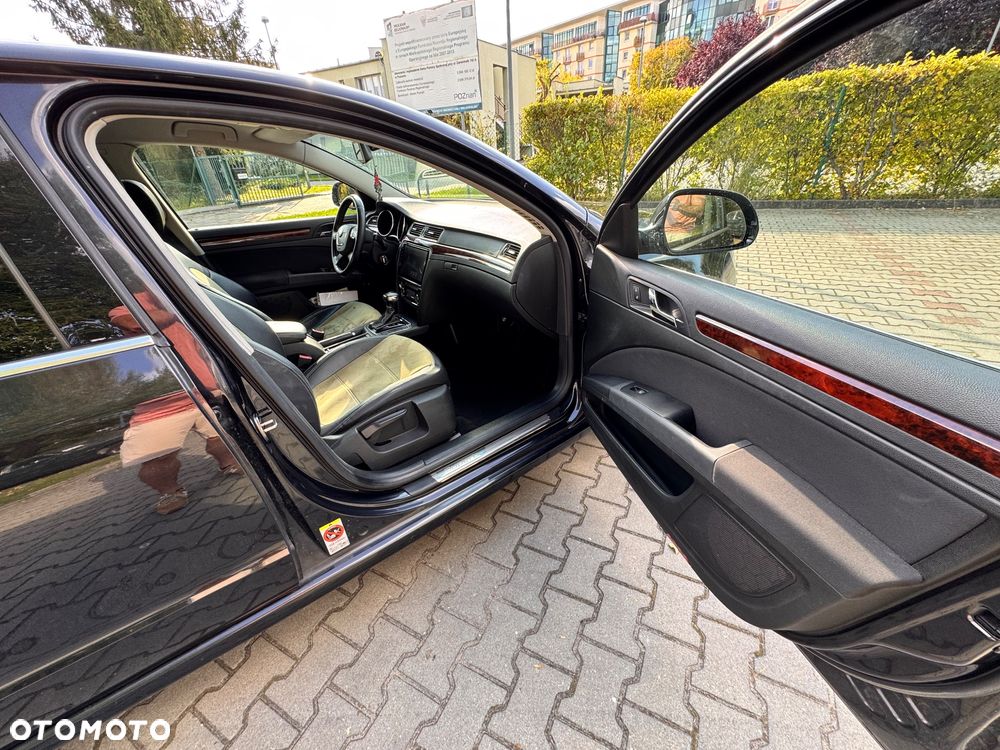Skoda Superb 2.0 TDI Comfort DSG - 26