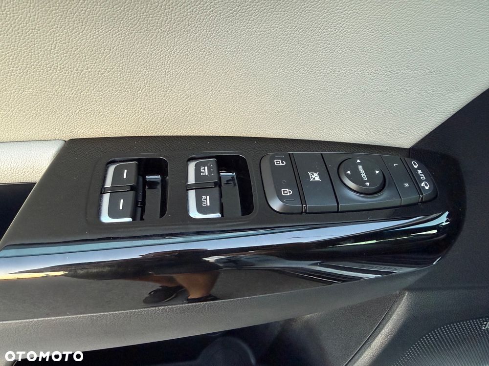 Kia Sportage 2.0 CRDI 184 AWD Platinum Edition - 29