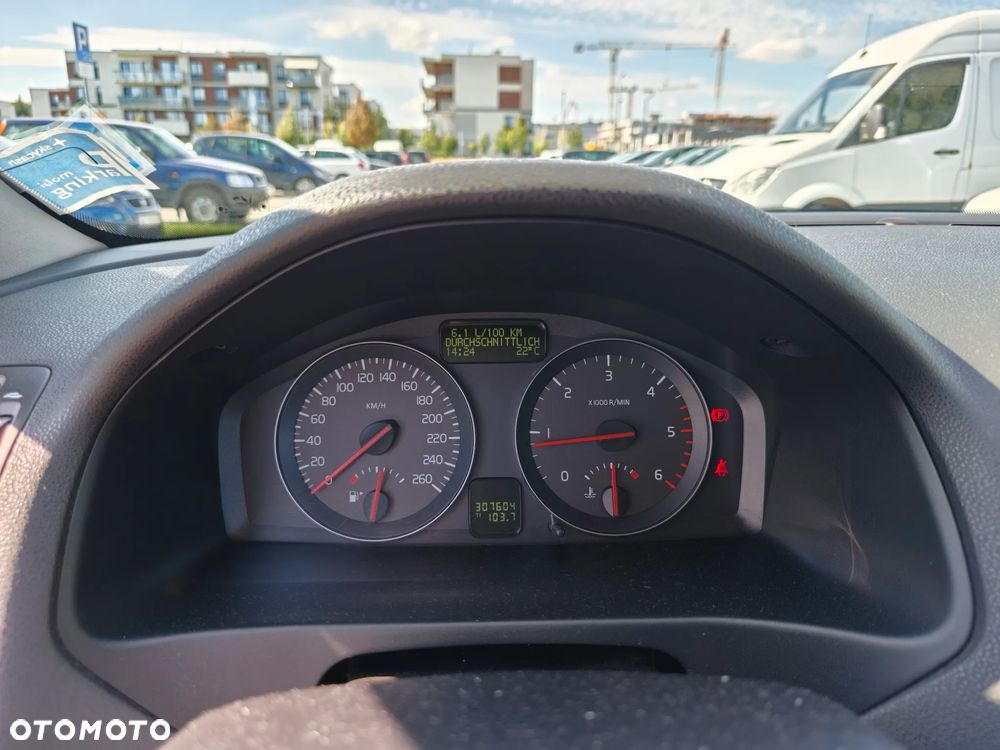 Volvo C30 1.6D - 19