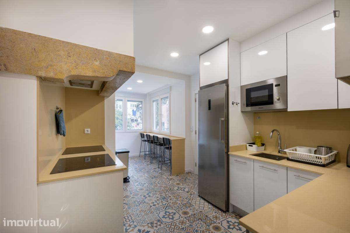 Quarto - localizado em Alameda Lisbon - Grande imagem: 2/14
