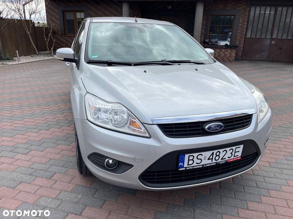 Ford Focus 1.6 Ti-VCT Trend + - 12