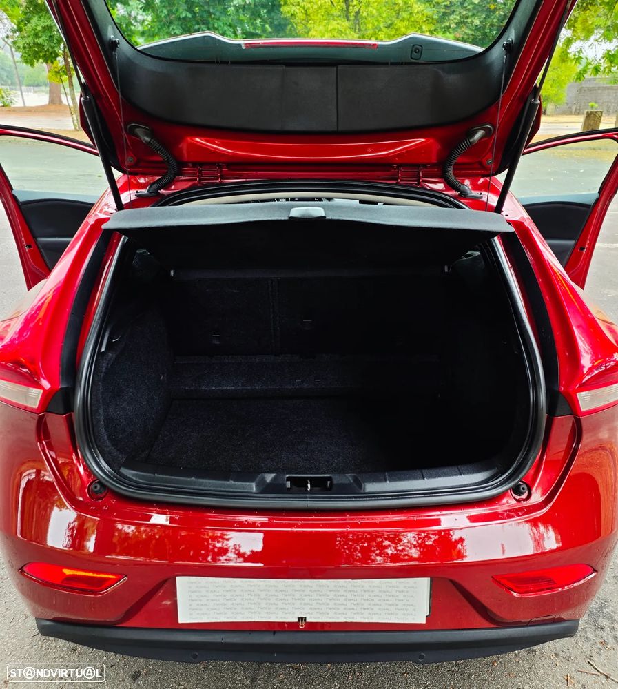 Volvo V40 1.6 D2 Eco R-Design - 32