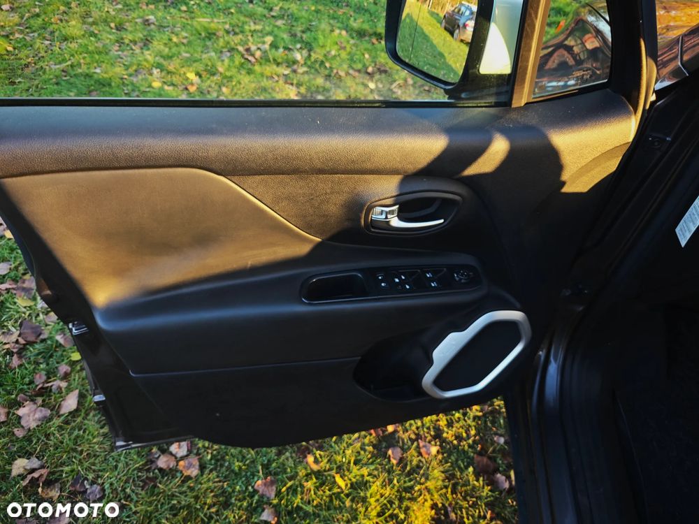Jeep Renegade 1.4 MultiAir Limited 4WD S&S - 22
