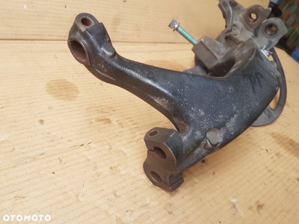 VW Phaeton zwrotnica piasta koła przedniego 6.0 W12 zawieszenie przód - 13