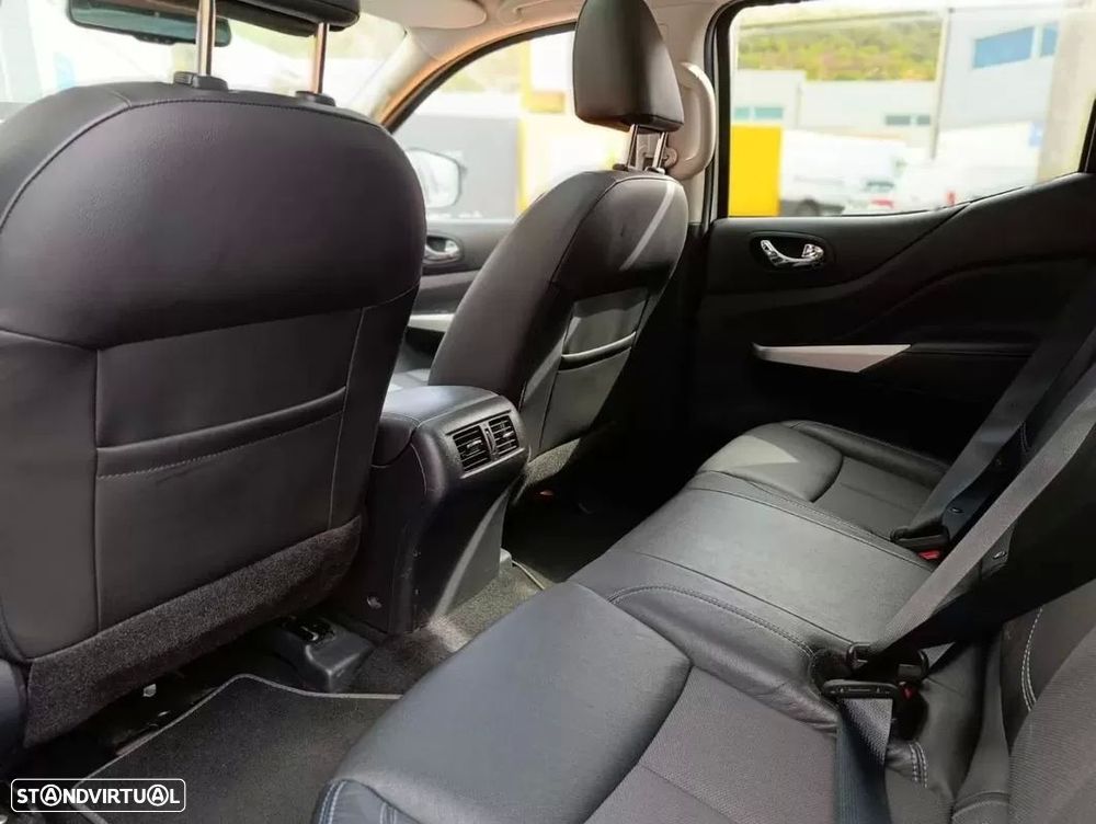 Nissan Navara 2.3 dCi CD 4WD Tekna AT - 21