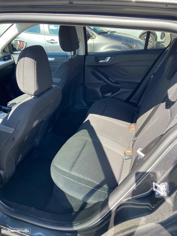 Ford Focus 1.5 TDCi ECOBlue Connected Aut. - 14