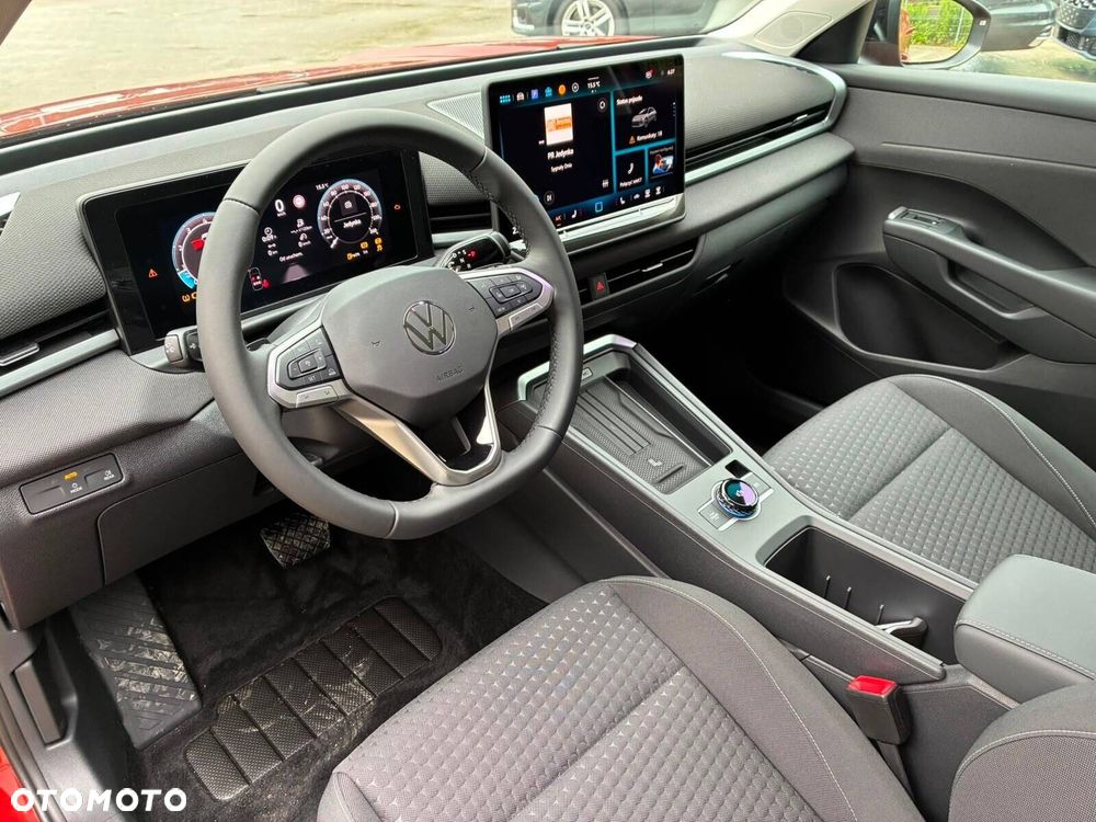 Volkswagen T-Roc - 4
