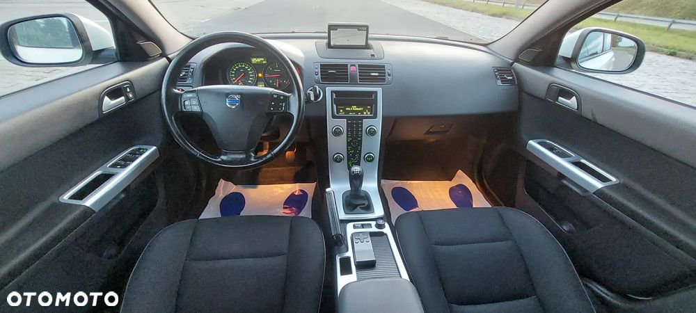 Volvo V50 1.6D Momentum - 27