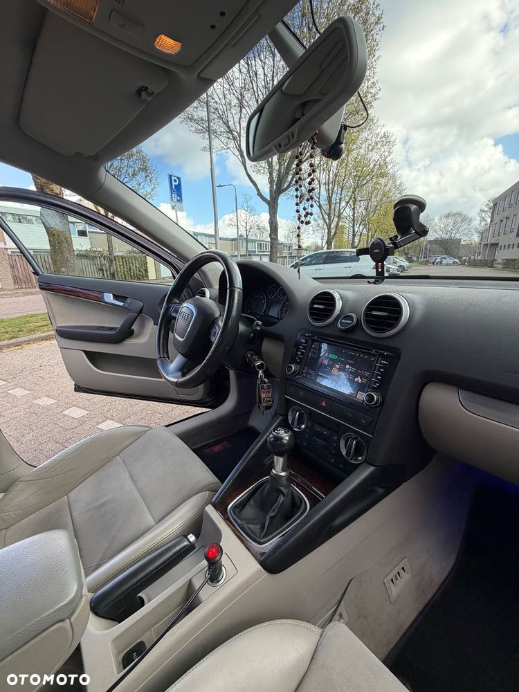 Audi A3 Sportback - 18